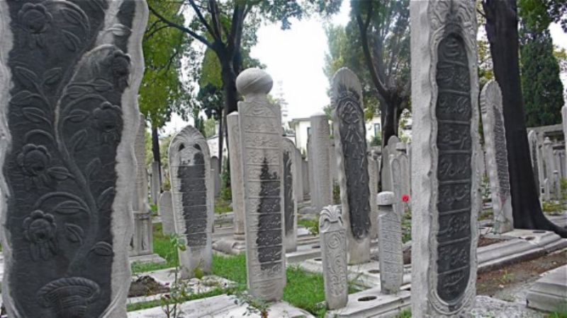 Mosque graveyard