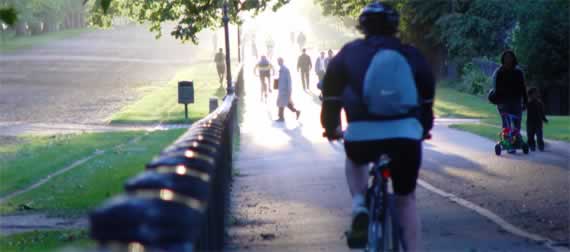 Cycling 2: … as this everything-is-illuminated moment in Hyde Park symbolises