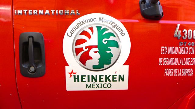 Logo on Heineken truck, modern day equivalent of Moctezuma runner