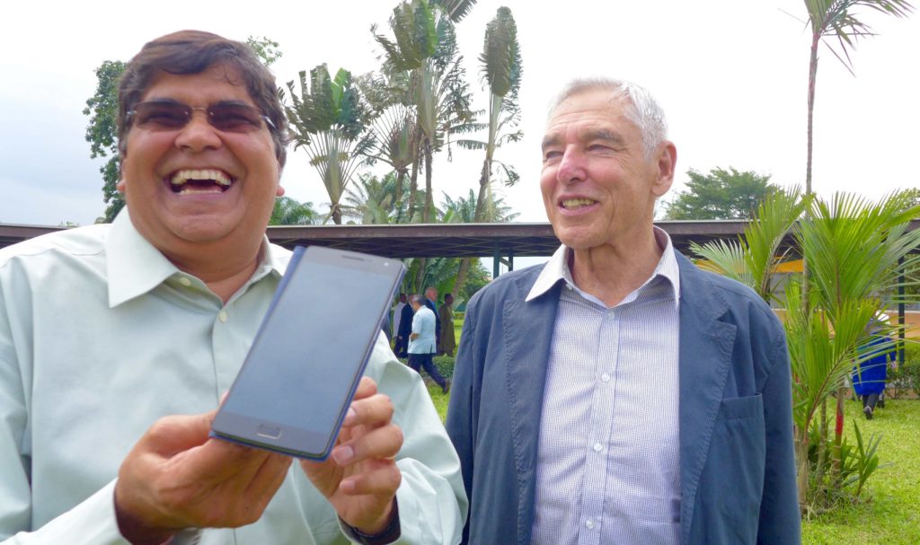 Ajay Vashee of the World Farmers' Federation with Nestlé Chairman Peter Brabeck-Letmathe